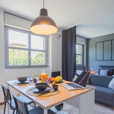Black Loft Como By Rent All Como Eksteriør billede