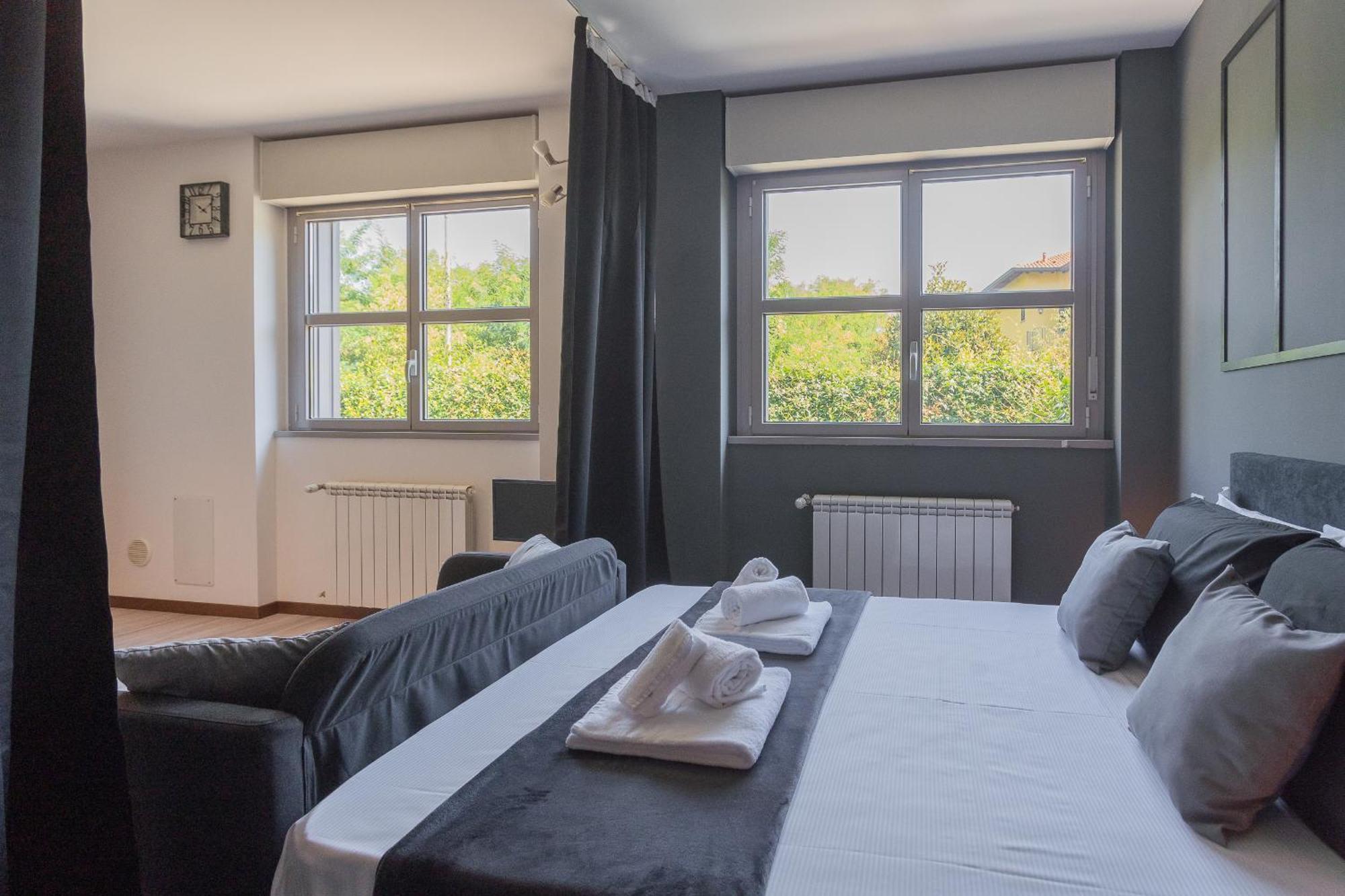 Black Loft Como By Rent All Como Eksteriør billede